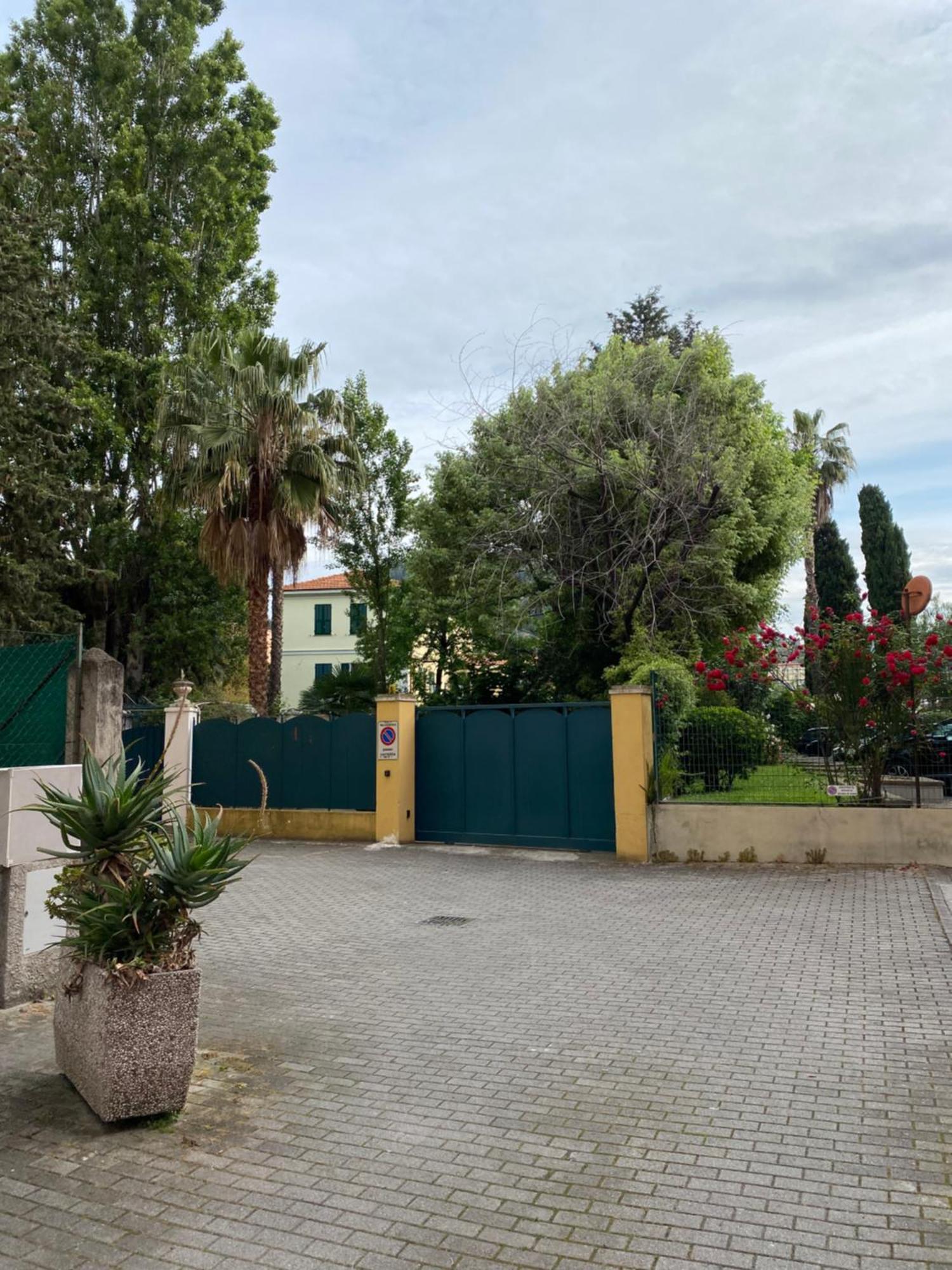 Villa Angelina Casa Limone Vallecrosia Eksteriør billede